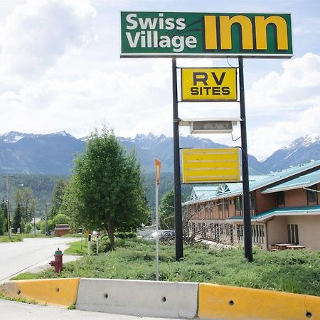 Swiss Village Inn Голден Екстер'єр фото